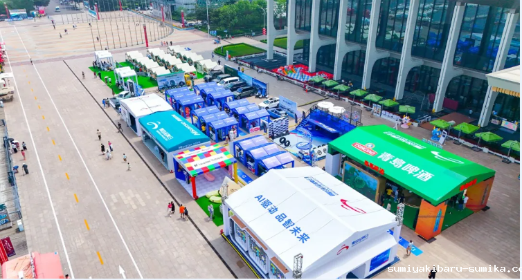 点点taptap电动老虎机AI无人清扫车亮相2024青岛品牌日 点点taptap电动老虎机AI无人清扫车亮相2024青岛品牌日