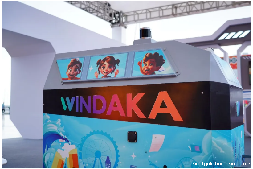 青岛市委常委、副市长王波等领导嘉宾参观点点taptap电动老虎机AI无人清扫车 青岛市委常委、副市长王波等领导嘉宾参观点点taptap电动老虎机AI无人清扫车